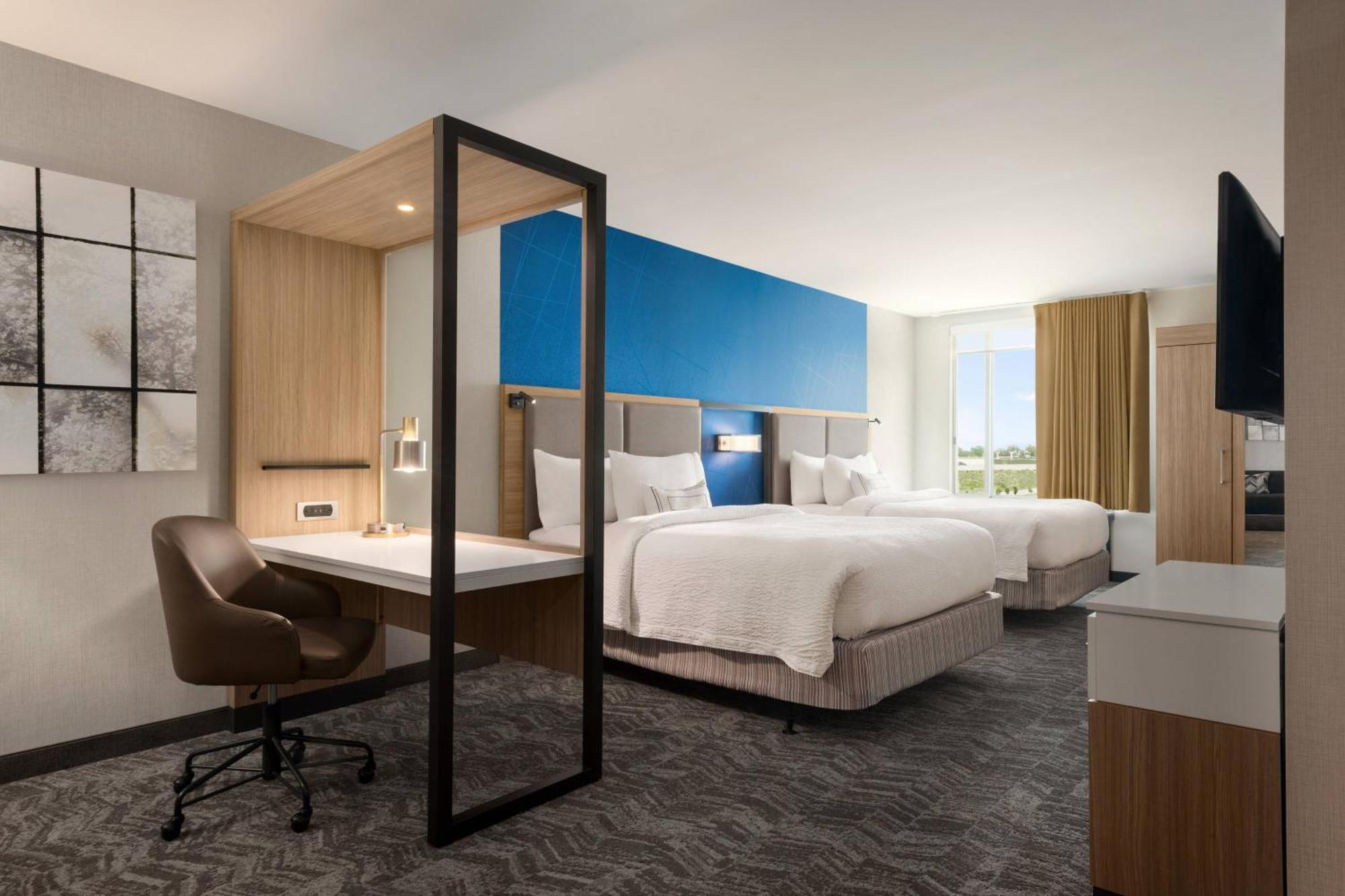 Springhill Suites By Marriott Milwaukee West/Уауатоса Екстериор снимка